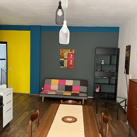 Appartamento Mela Ad Alba, Cuore Delle Langhe Eksteriør billede