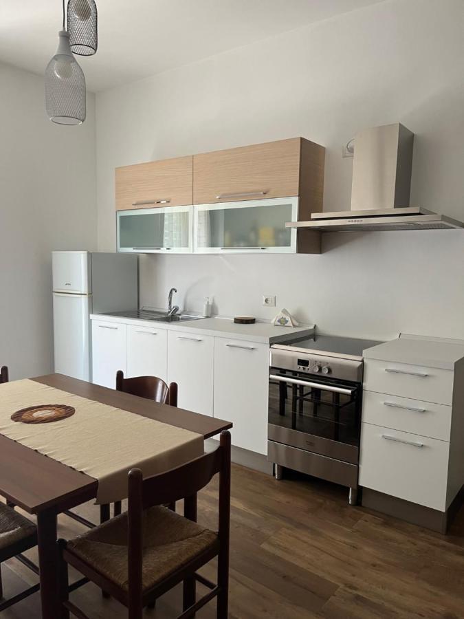 Appartamento Mela Ad Alba, Cuore Delle Langhe Eksteriør billede