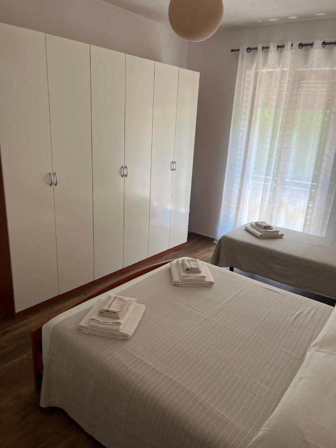Appartamento Mela Ad Alba, Cuore Delle Langhe Eksteriør billede